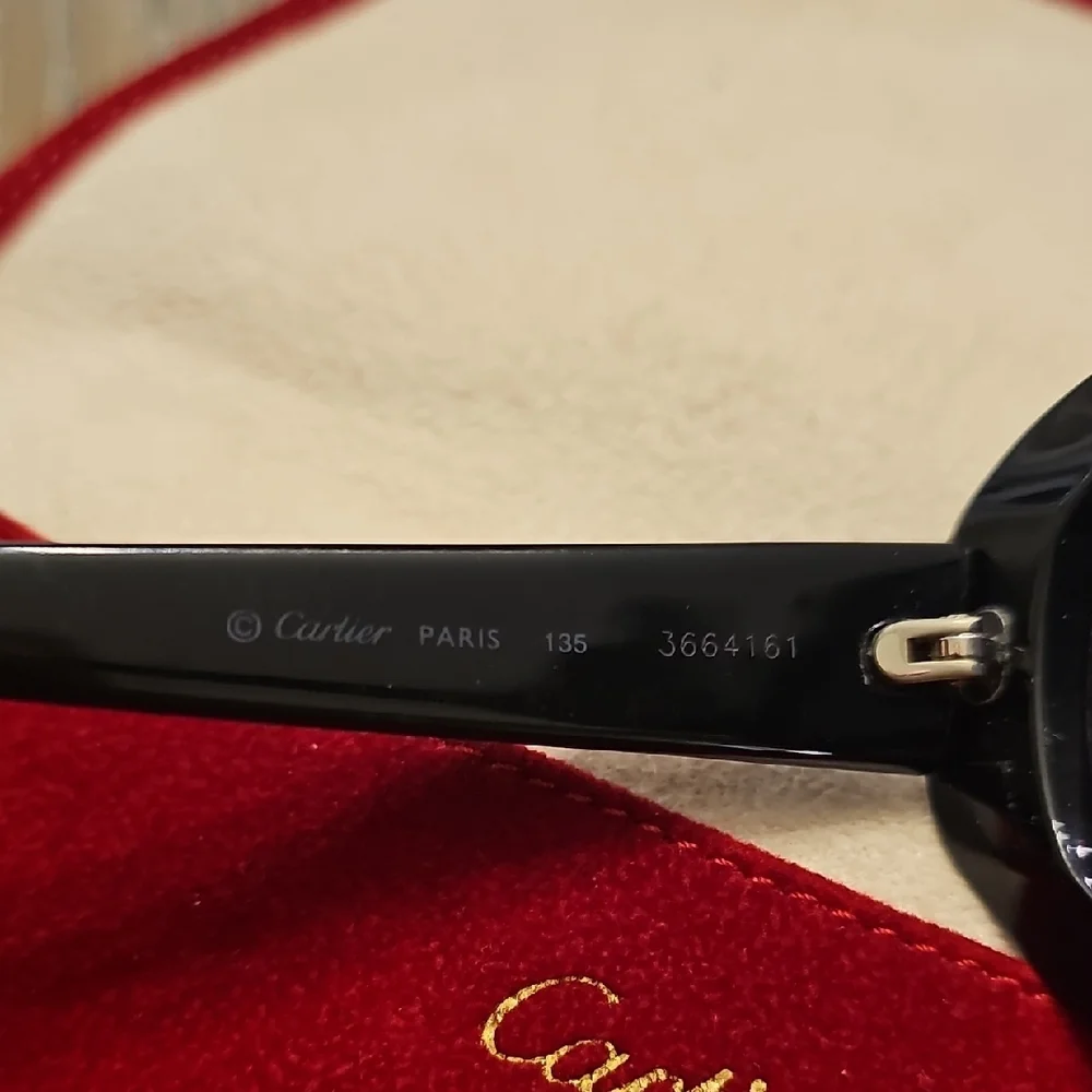 Cartier Black Luxury Glasses Sleek Design - Picture 5 of 6